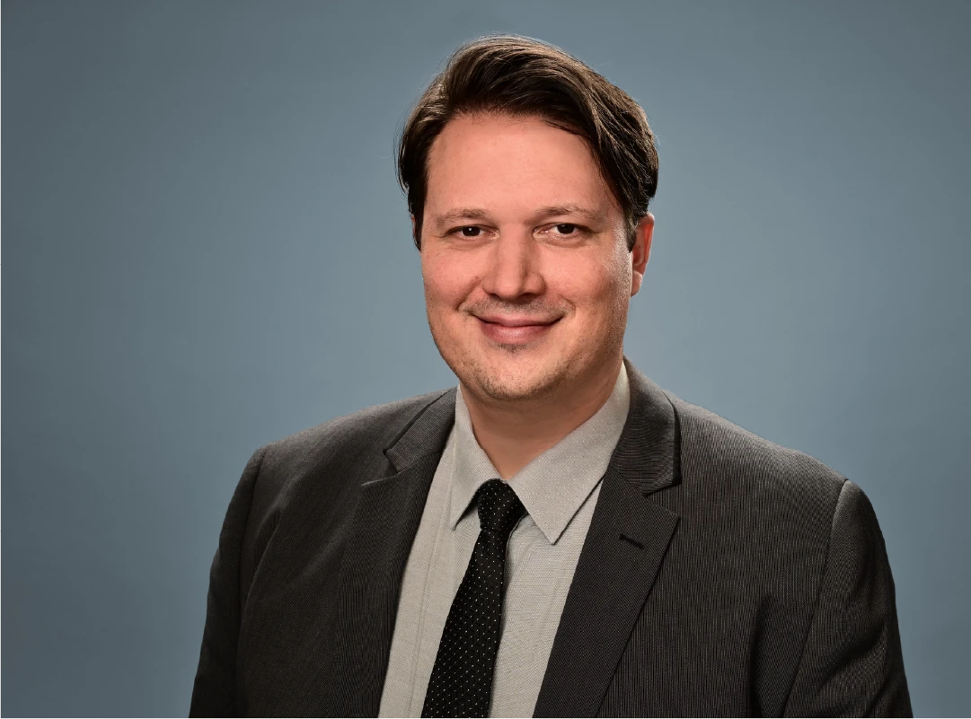 Steven Stolle - Financial Planner & Director